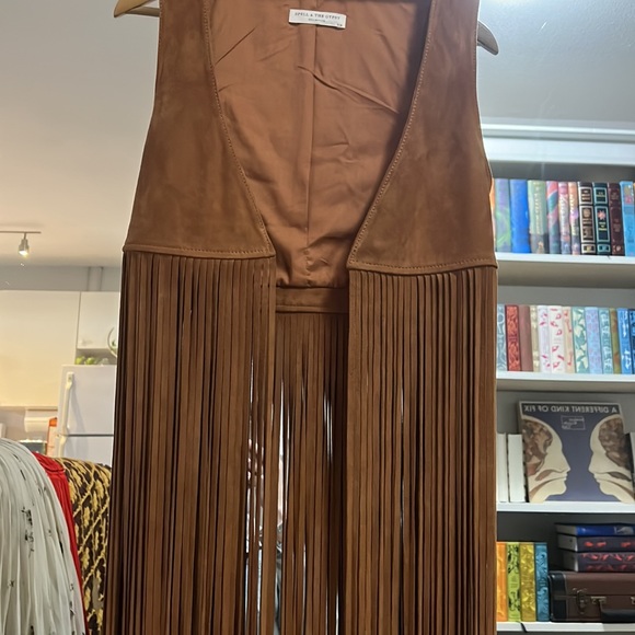 Spell and the Gypsy Suede Joni Vest ✨Host Pick✨ - Picture 4 of 7